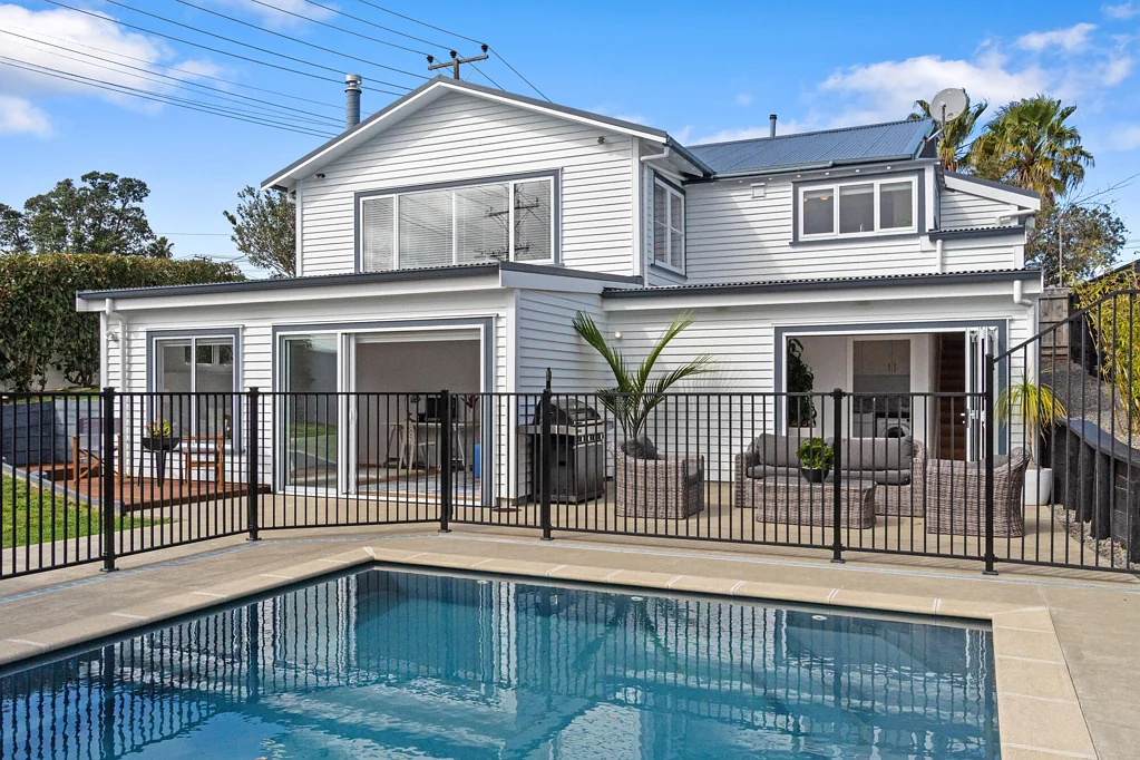 Devonport 4 Slaapkamer An all-season oasis on Aramoana awaits