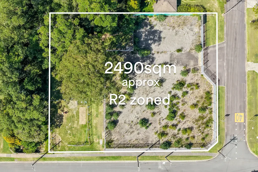 Toronto R2 zoned 2,490sqm block