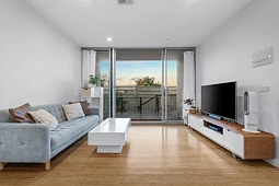 6/927 Doncaster Road, Doncaster East