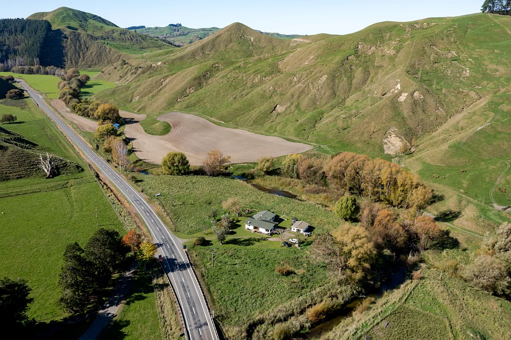 Te Karaka 4ห้องนอน A bit of land, a lot to love