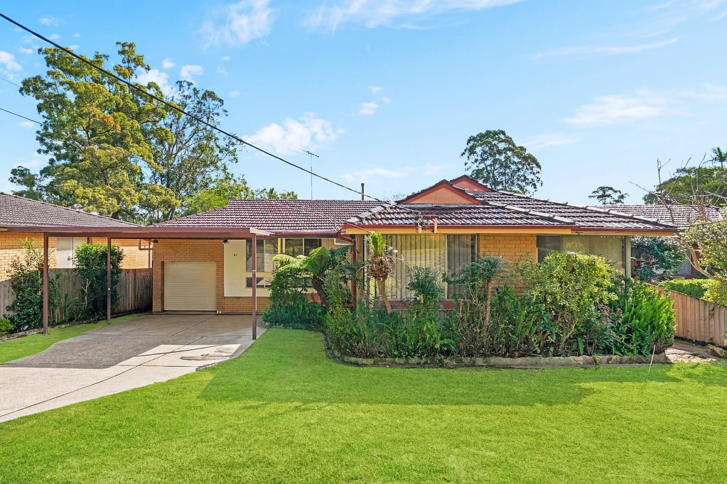 Thornleigh 4房 温暖、宽敞、便捷的生活 Warm, Spacious and Convenient Living