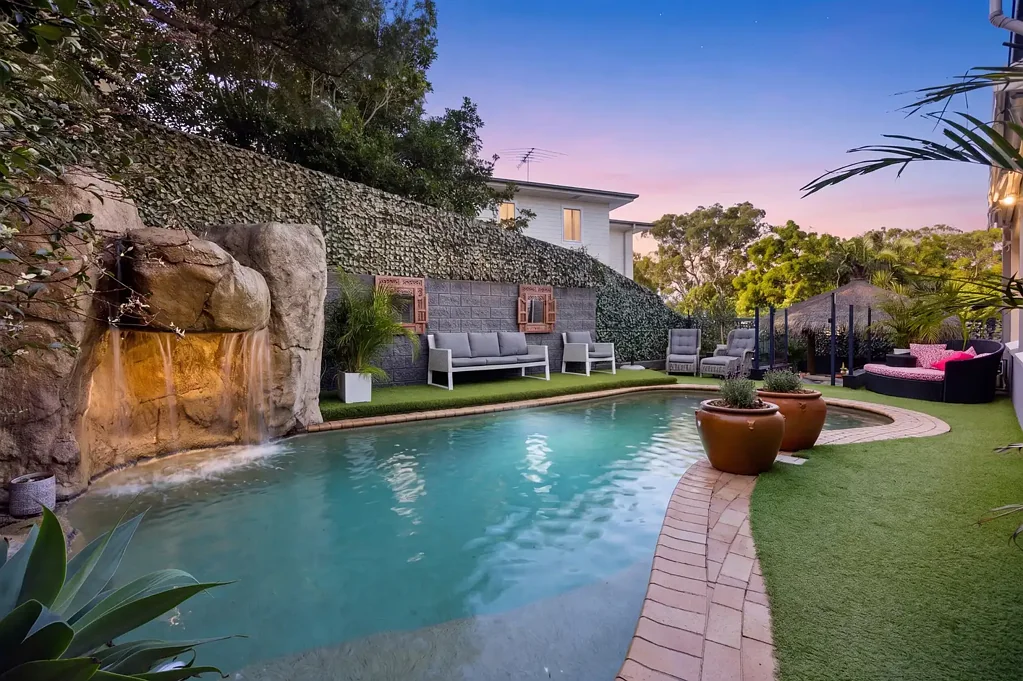 Barden Ridge 5chambre Executive Residence Resort-Style Entertaining - Must Be Sold.