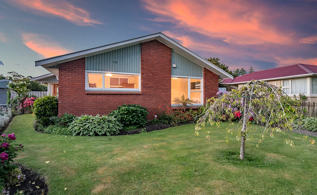 Harewood 3房  Ready for a Makeover!