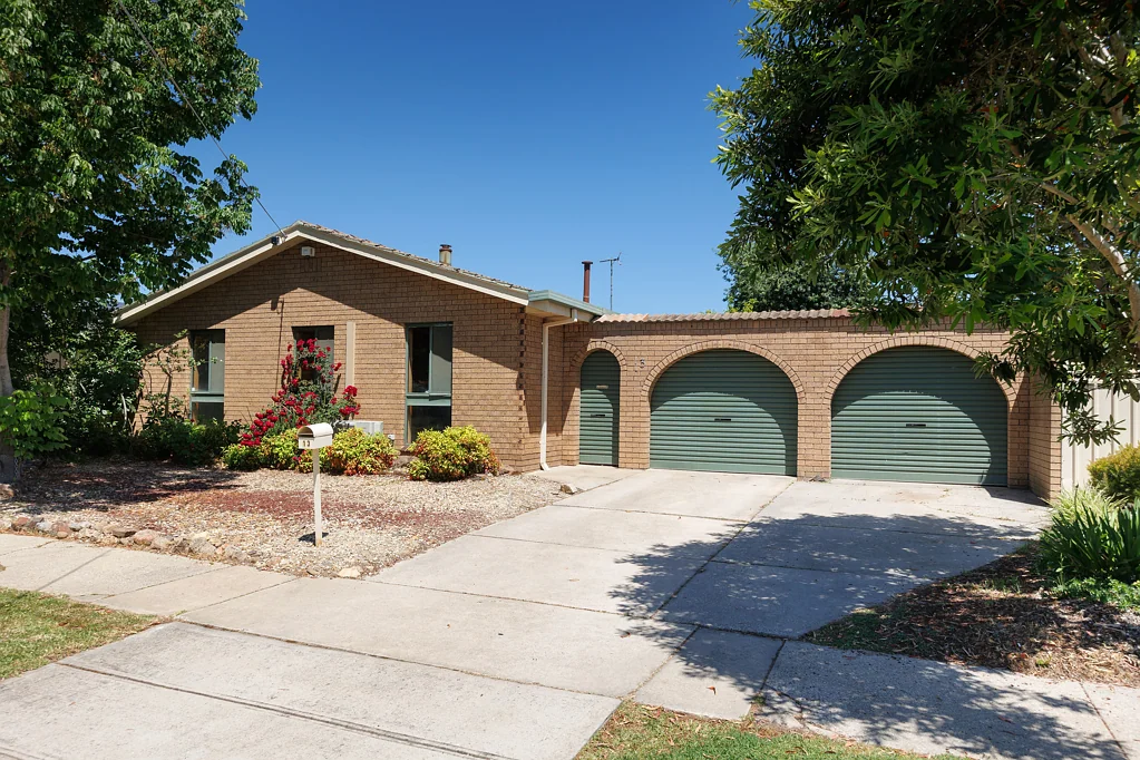 13 Mayfair Drive, Wodonga, VIC 3690