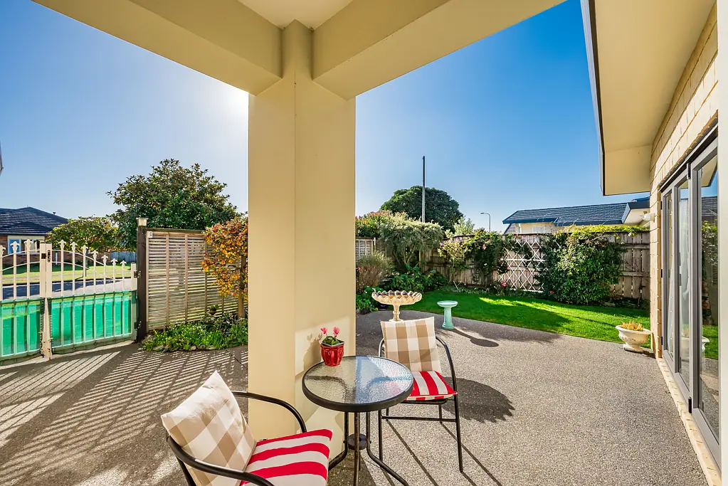 Paraparaumu Beach 3ਬੈੱਡਰੂਮ Retirement Village Beckons!