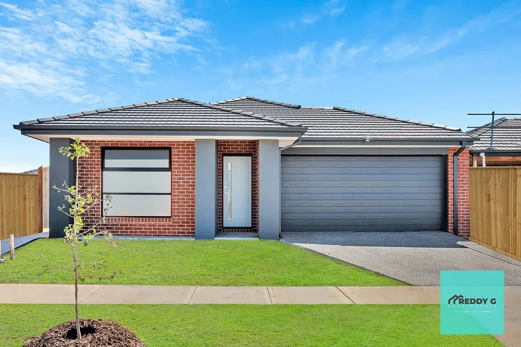 Discover Comfortable & Stylish Living at 6 Rumbee Crescent, Tarneit