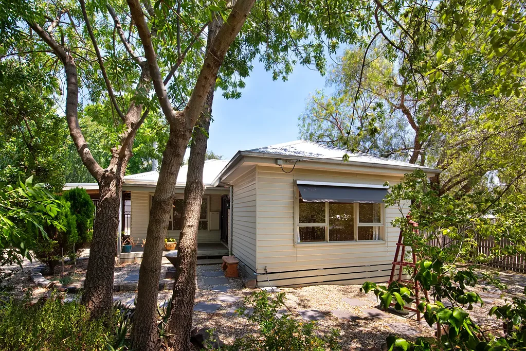 Maldon 2房  Renovated, rich in charm and right where you want to live
