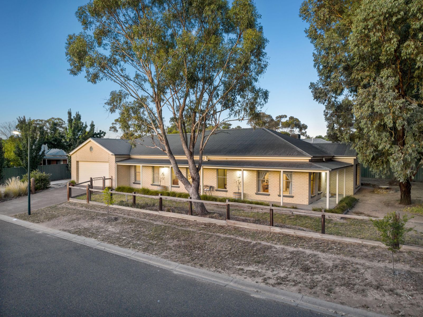 2 HAMPSHIRE PL, STRATHFIELDSAYE VIC 3551, 0 રૂમ, 0 બાથરૂમ, House