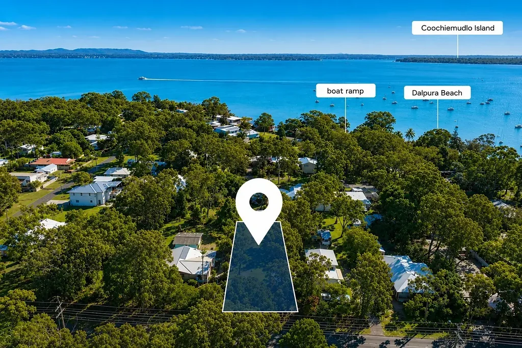 Macleay Island 令人惊叹的1012平方米地块 - 步行至海滩 - 已清理并完成土壤测试 - 建造您的梦想海岛之家！ Stunning 1012m2 Block - Walk to the Beach -Mostly Clear- Fenced- Soil Tested - Build Your Dream Island Home!