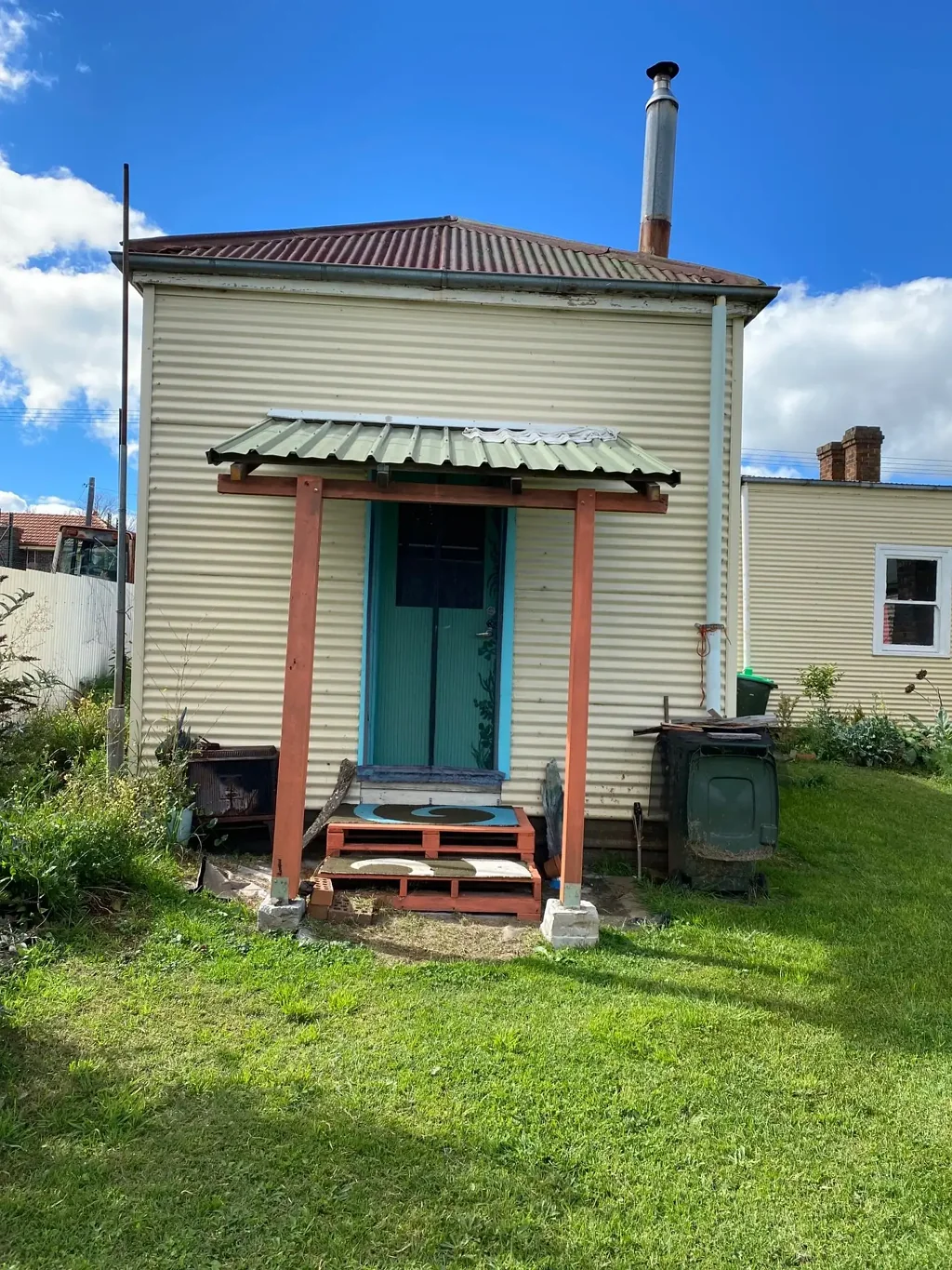 Rustic Studio Cottage for Rent — Affordable & Full of Character