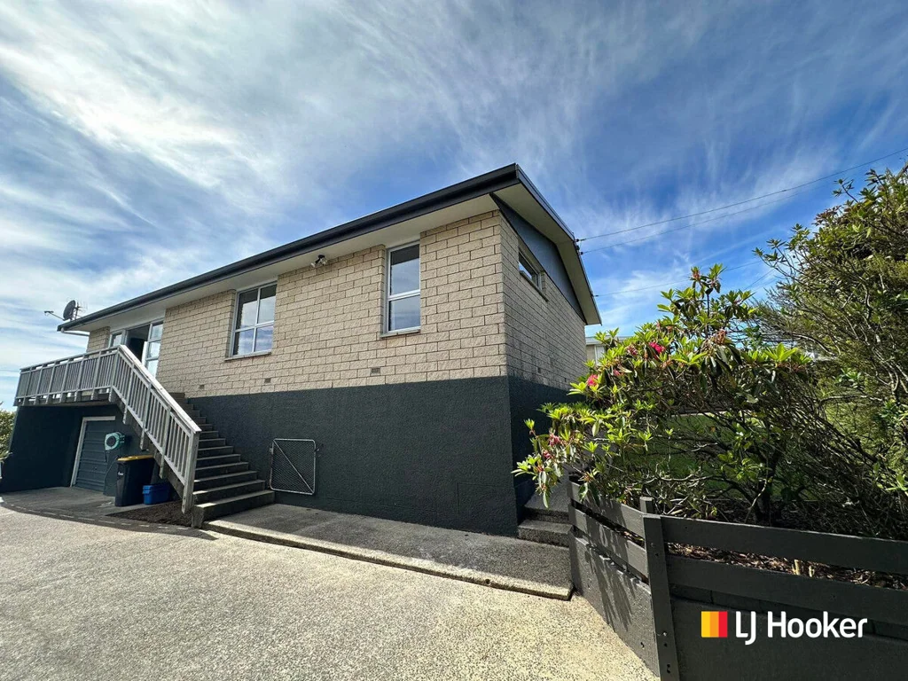 Situated to capture views and sunshine!