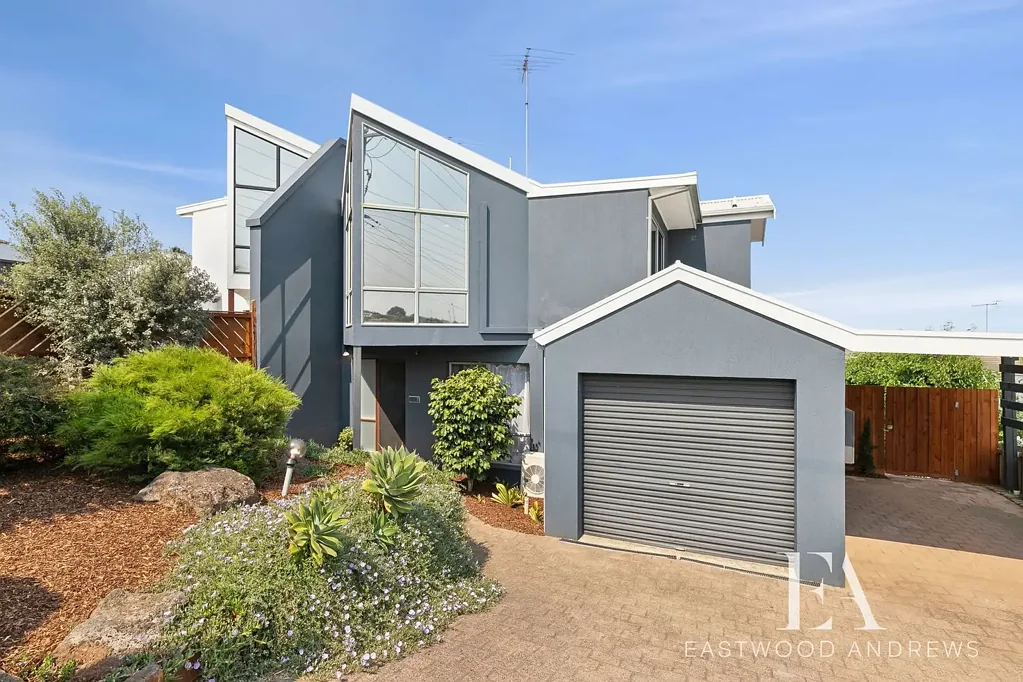 1/44 Scenic Road, Highton, VIC 3216