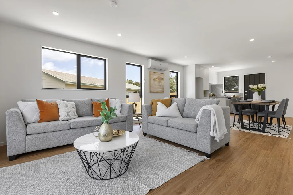 Clendon Park 3 Bedroom MODERN FAMILY LIVING