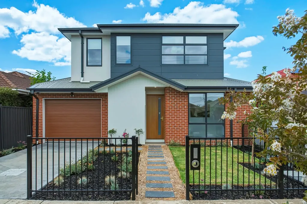 1/16 Romsey Avenue, Sunshine North, VIC 3020