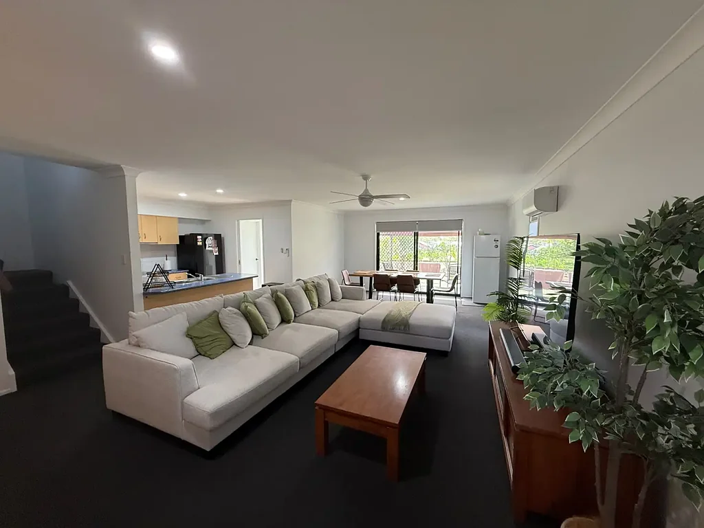 Quiet & secure end townhouse in sought after estate in central Robina
