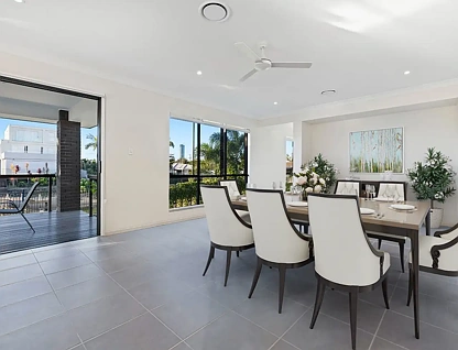 5 Ensenada Court, Broadbeach Waters, QLD 4218, 4房, 3浴, 独立屋