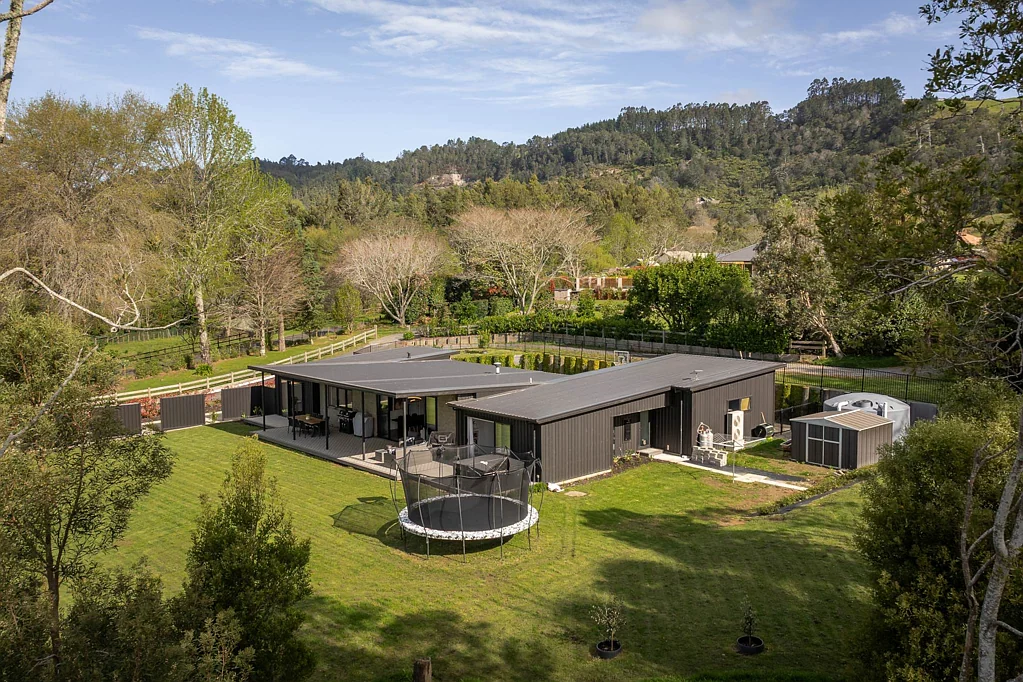 Te Puna 4房  Space for the Boat, Room for the Family