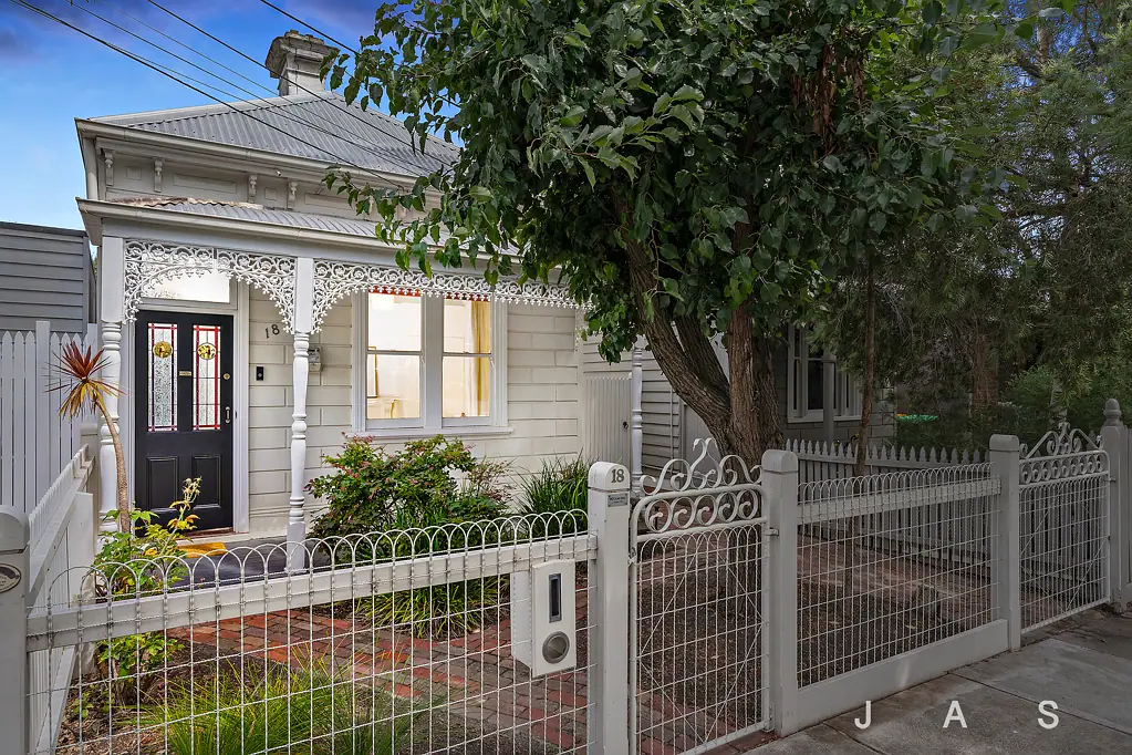 18 James Street, Seddon, VIC 3011