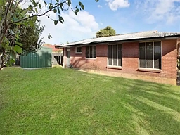 20 Rattray, Nakara