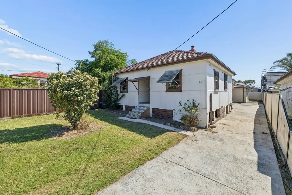33 Banksia Street, South Granville, NSW 2142