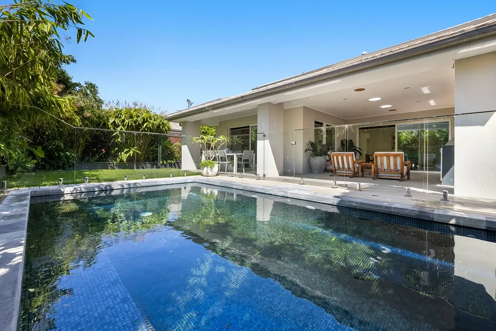 Greenhills Beach 5ਬੈੱਡਰੂਮ Coastal Luxury Meets Modern Family Living