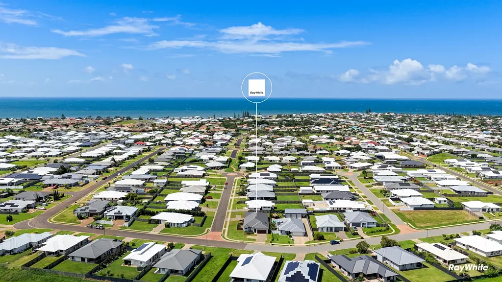 Bargara 3 Bedroom MODERN 3-BED COASTAL UNIT IN BARGARA!