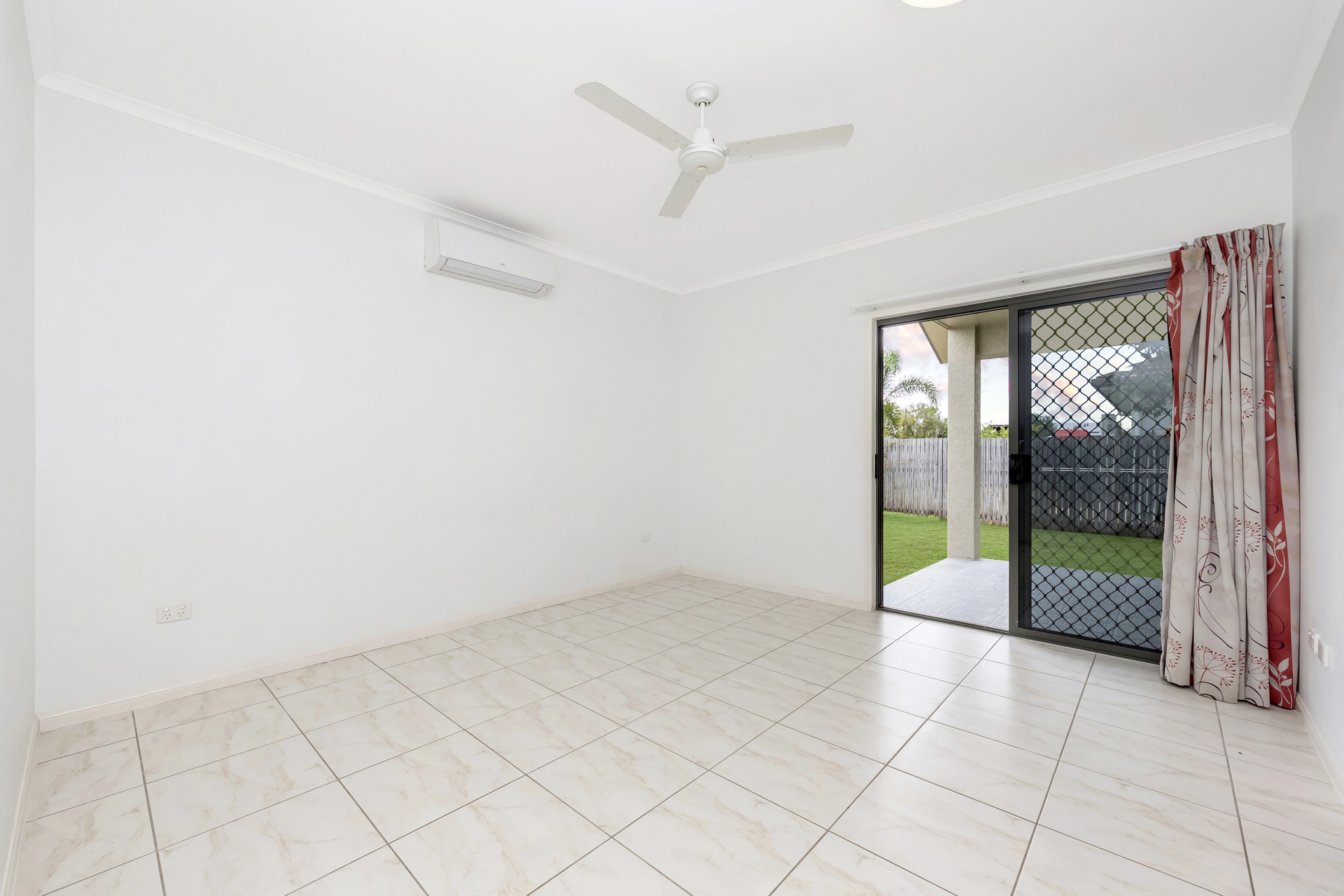 50 MARQUISE CCT, BURDELL QLD 4818, 0 Kuwarto, 0 Banyo, House