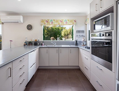 5 Ridley Green, Churton Park, 4 Bedrooms, 2 Bathrooms, House