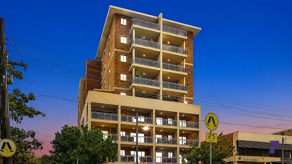 Bankstown 3chambre Light-filled three-bedroom apartment just 550m from Bankstown CBD