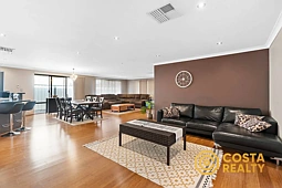18 Cotter Loop, Success