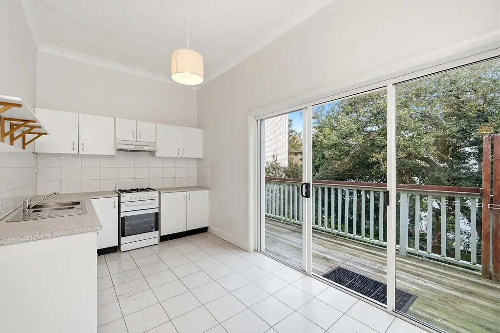 Spacious Boutique Two-Bedroom Apartment with Own Entrance