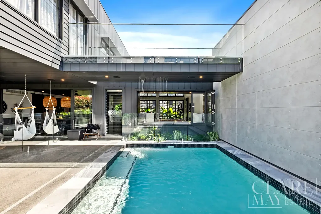 Augustine Heights 6 Bedroom Architectural Excellence