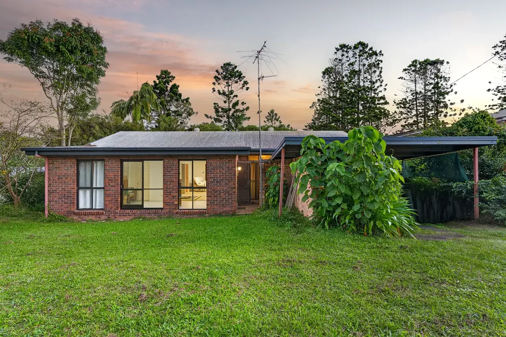 Cooroy 2침실 Unlock the Potential – 22 Crystal Street, Cooroy