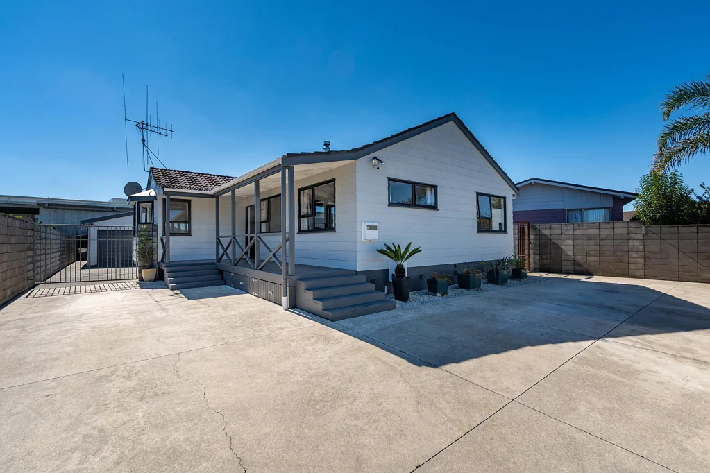 18 Jasmine Avenue, Dinsdale, Hamilton, Waikato