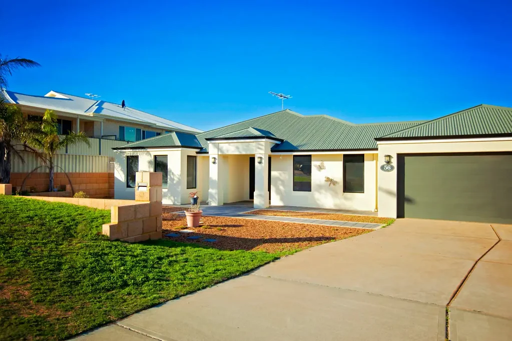 BREAK LEASE - Spacious Family Home