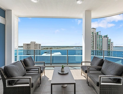 1111/19 Imperial Parade, Labrador, Gold Coast, 3 침실, 2 욕실, Apartment