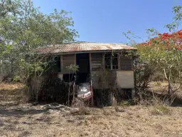 36 Rainbow Road, Charters Towers City