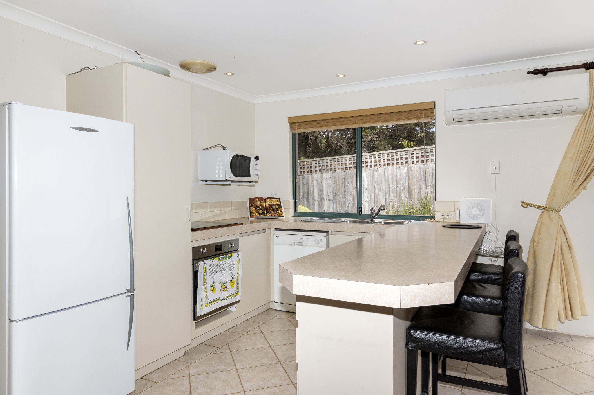 35 MARMADUKE POINT DR, GNARABUP WA 6285, 0 Kuwarto, 0 Banyo, House