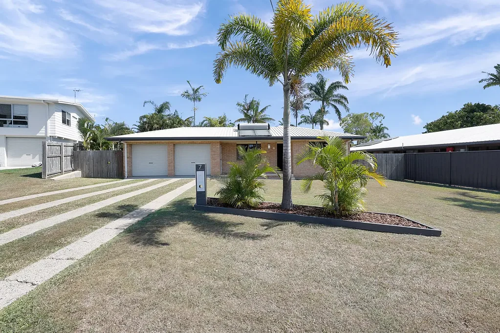 7 Karri Court, Beaconsfield, QLD 4740