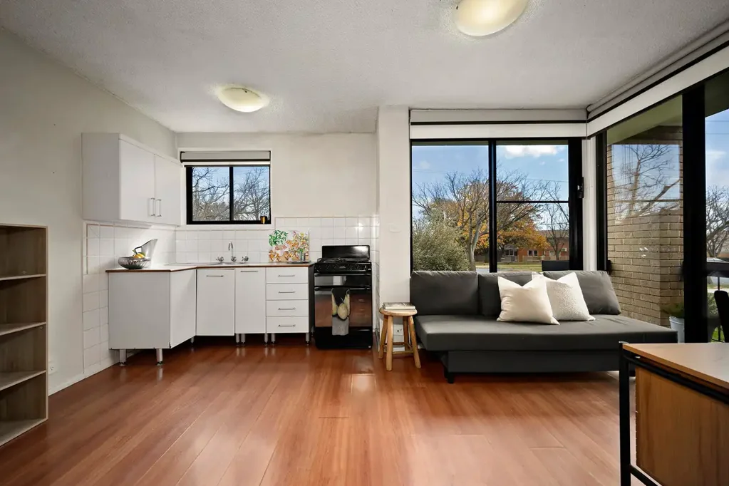 Watson 1房  Easy Living in the Heart of Watson