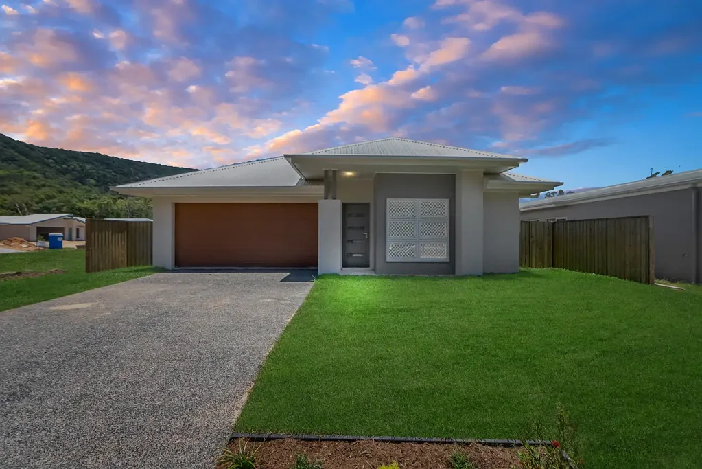 BRAND NEW BUILD IN 'THE PALMS' ESTATE