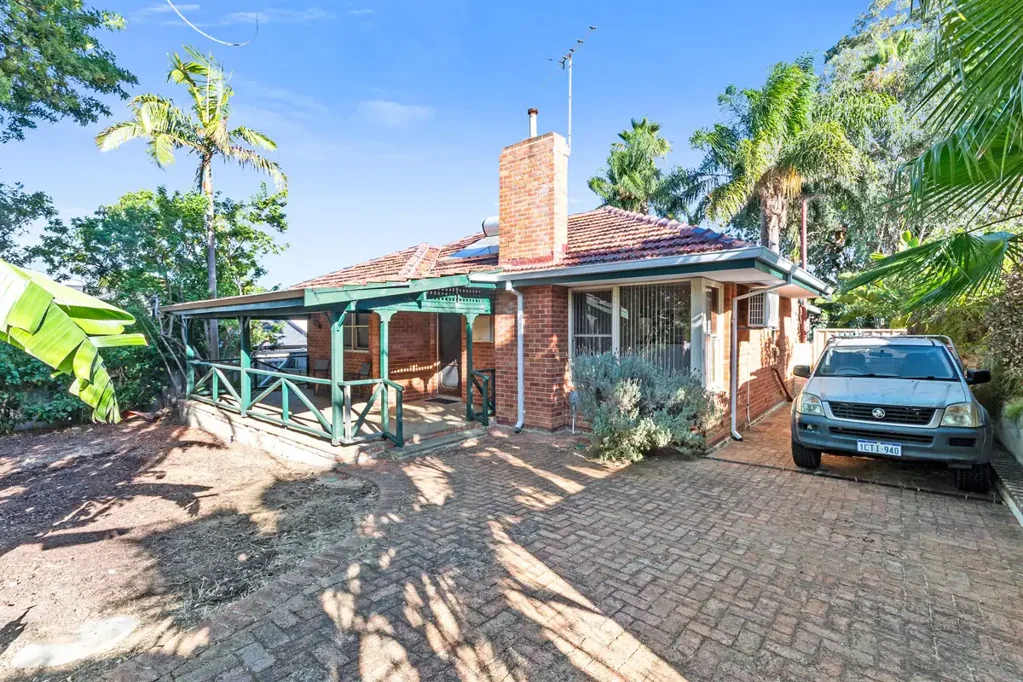 15 Dean Street, Karrinyup, WA 6018