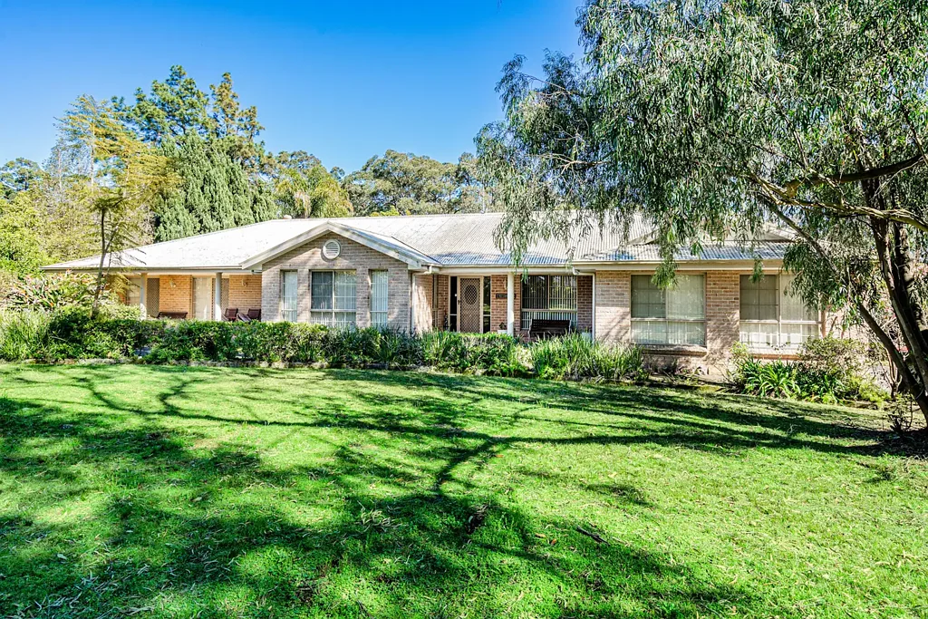 8 Wildthorn Avenue, Dural, NSW 2158