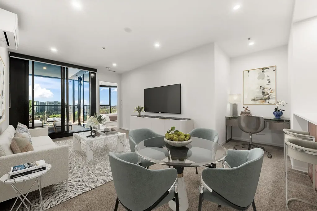 Phillip 1Kwarto Spacious, north-facing apartment with outstanding views.