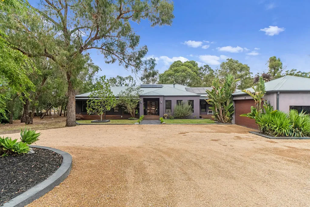 Langwarrin South 5 Slaapkamer 5 Bedrooms, 4 Living Zones & A Barn Shed