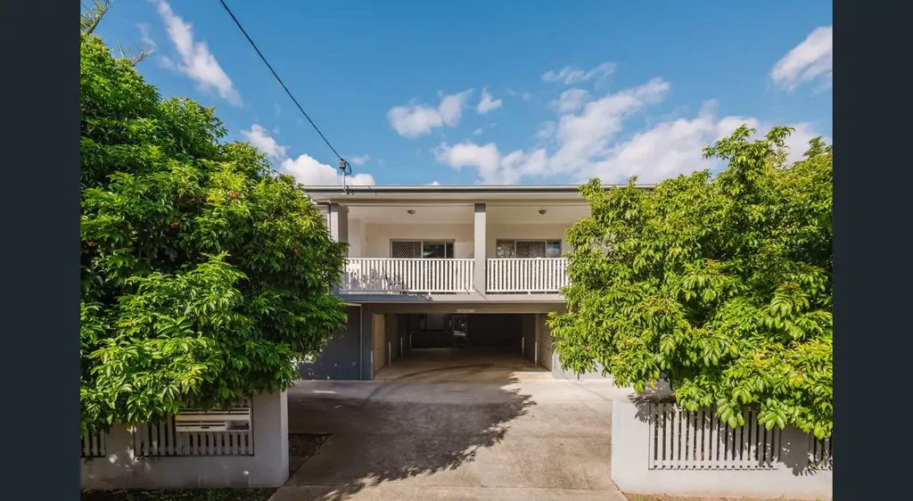Zillmere 2Zimmer Do Not Miss This One !