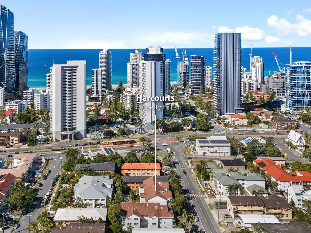 Surfers Paradise 2chambre ENTRY-LEVEL NEAR BEACHSIDE LIVING WITH VIEWS AND LOW BC