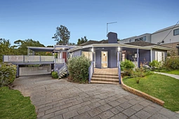 2 Hilsea Court, Mount Waverley