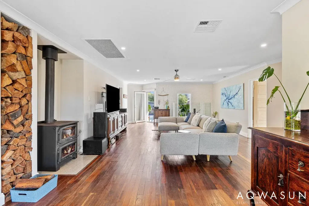 4 Heath Street, Singleton, WA 6175