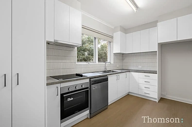 13/9 Barnato Grove, Armadale, VIC 3143, 2房, 1浴, Apartment
